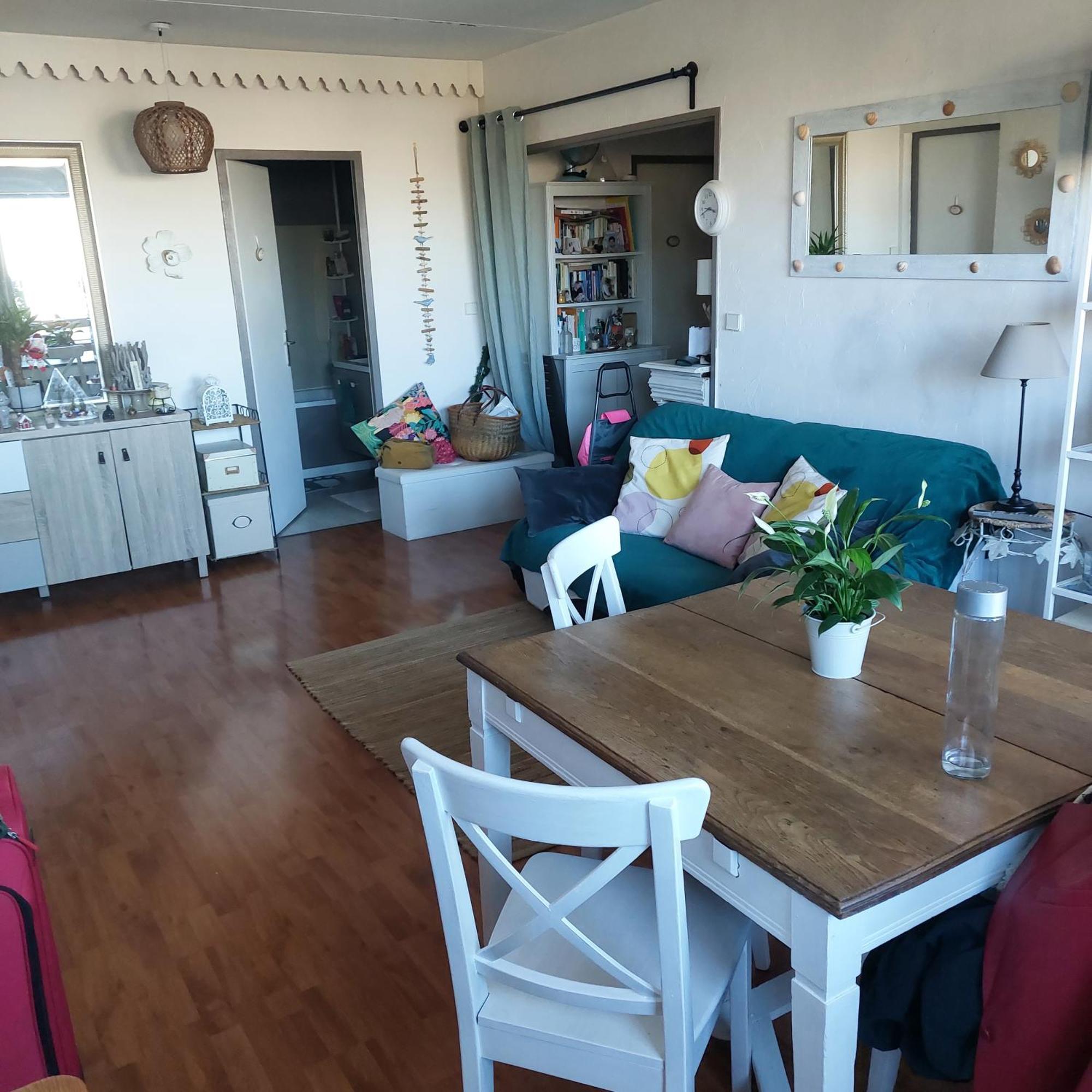 Chambre Chez L'Habitante Avec Salle De Bain Et Cuisine Communes - Presence D'Un Chat Bordeaux Exterior photo